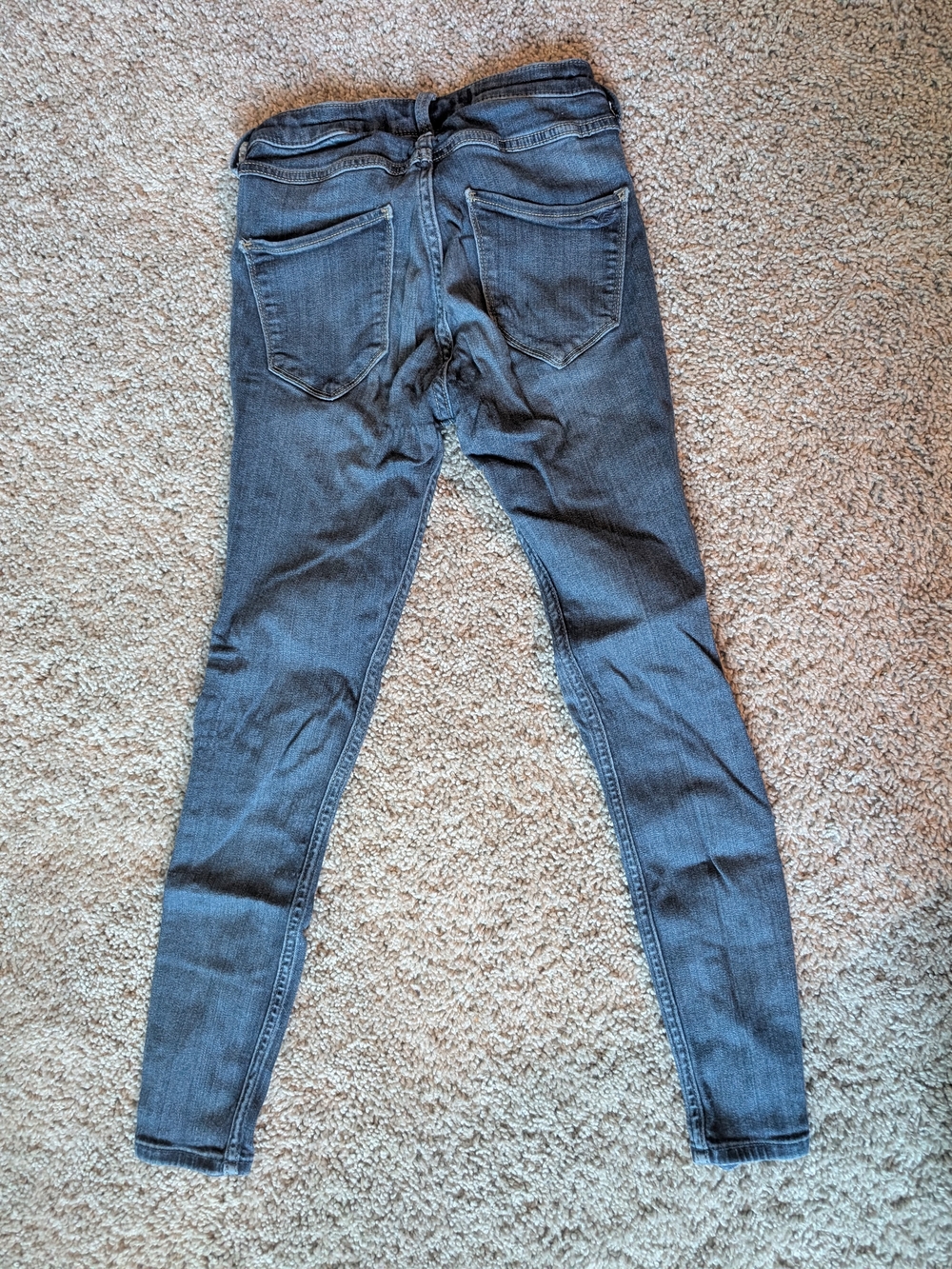 Hollister Women's Ripped Medium Blue Skinny Jeans - Picture 4 of 4